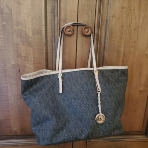 Micheal Kors Tote